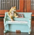 ピアノを弾く猫  置物 オブジェ ネコ ねこ キャット 楽器 ピアノ