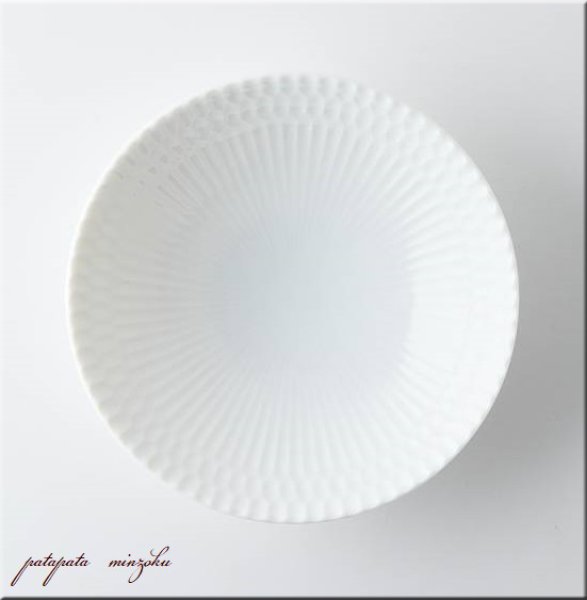 画像1: 小田陶器 さざなみ 13cm 深皿 白 美濃焼 陶器 皿 (1)