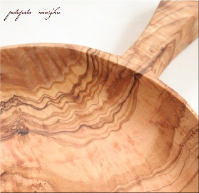 画像1: オリーブの木 トレイ 取っ手付き プレート 皿 L 20cm 浅皿 オリーブ