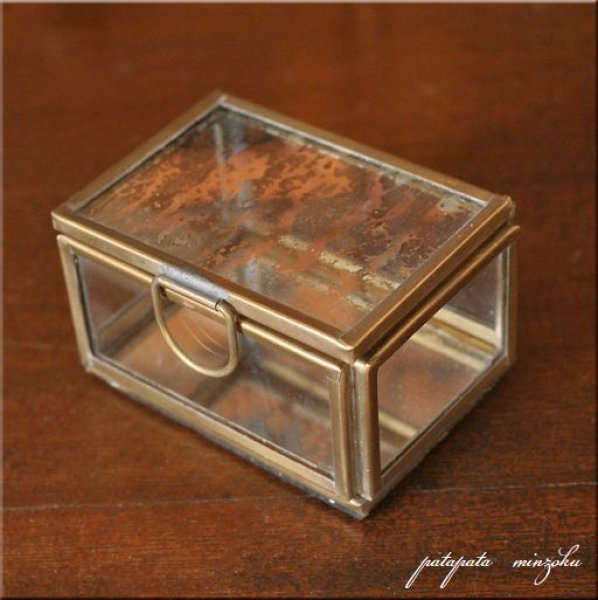 画像1: 真鍮 ガラス ジュエリーボックス S アンティークゴールド ガラスコレクション ケース  (1)