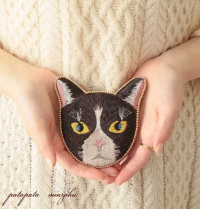 画像2: ハチワレ 猫 刺繍 ミラー 手鏡 キャット ねこ