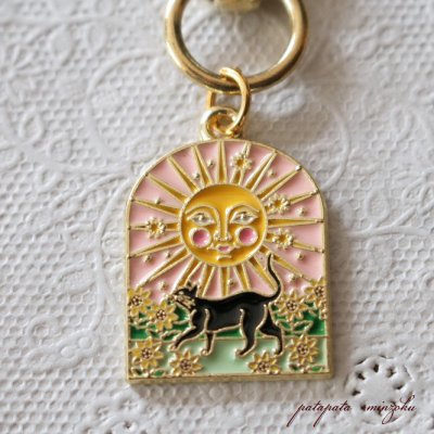 画像2: 猫 の キーホルダー タロットカード SUN 黒猫 