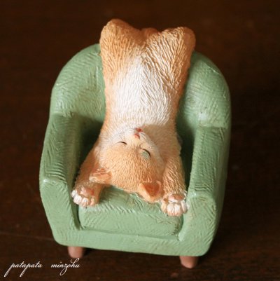 画像3: ソファ だらだらチェアキャット グリーン  猫  プティフレンズ ダイカイ ミニチュア 置物 オブジェ ネコ ねこ ネコ 