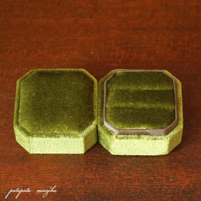 画像1: ベルベット ジュエリー ボックス ペアリング リングホルダー スターアニス フォレストグリーン 指輪ケース リング 指輪