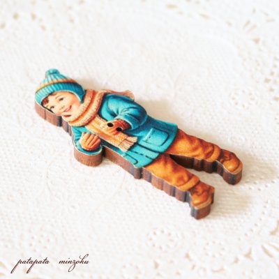 画像1: 青いニット帽の男の子 フランス 製 木製ボタン アトリエ ボヌール ドゥ ジュール